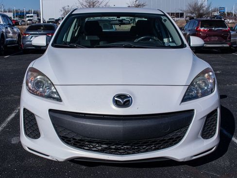 Used 2013 MAZDA MAZDA3 i SV w/ Convenience Pkg image 2
