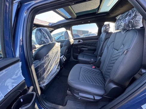 New 2026 Kia Sorento SX Prestige image 9