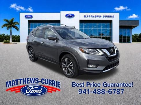 Used 2019 Nissan Rogue SV w/ Premium Package FWD image 1