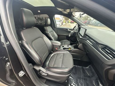 Used 2024 Ford Escape ST-Line w/ Tech Pack #1 image 29