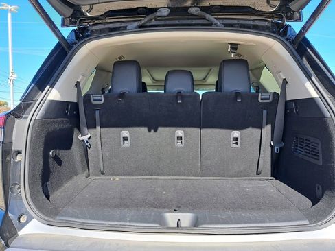 Used 2023 Nissan Pathfinder SL w/ SL Premium Package image 24