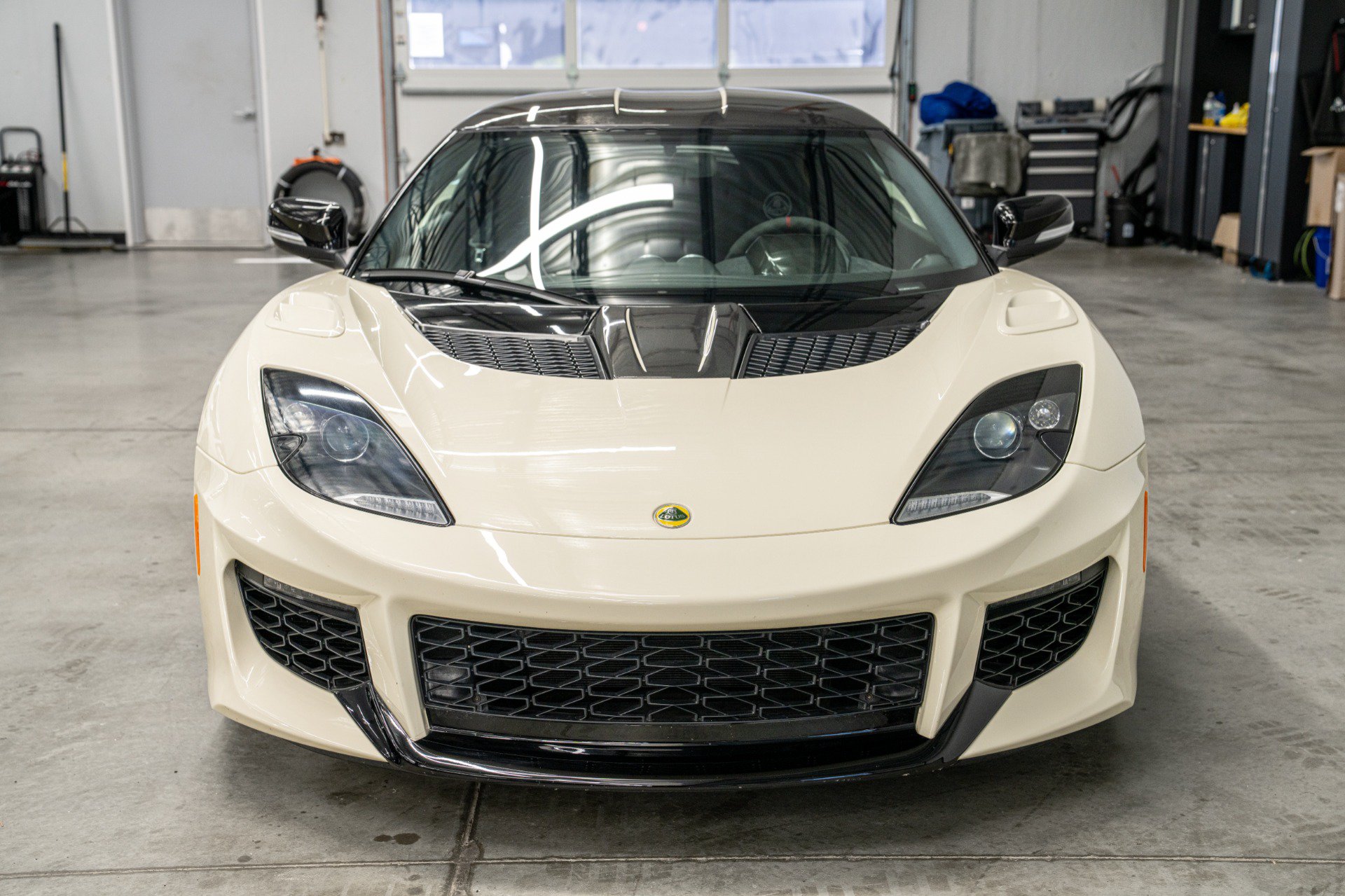 Used 2020 Lotus Evora RWD image 4