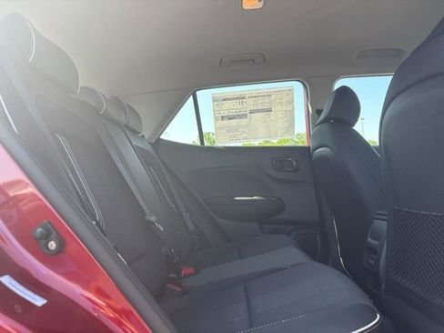 Certified 2025 Hyundai Venue Limited image 5