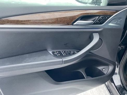 Used 2021 BMW X3 xDrive30e image 17