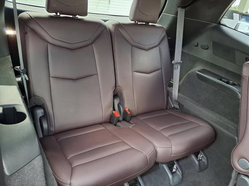 Used 2021 Cadillac XT6 Premium Luxury FWD image 14