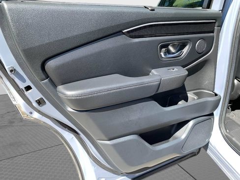 Certified 2023 Honda Pilot Elite image 43