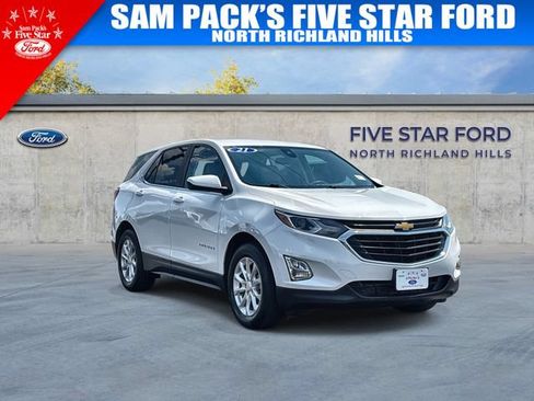 Used 2021 Chevrolet Equinox LT FWD image 1