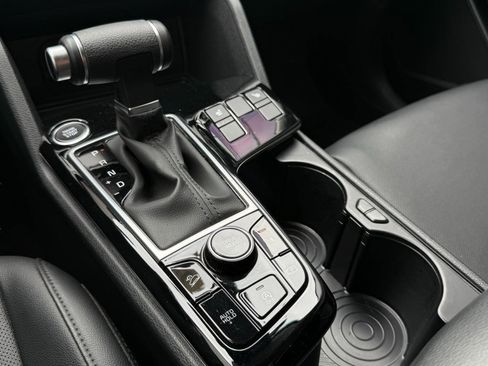 Used 2025 Kia Sportage EX FWD image 40