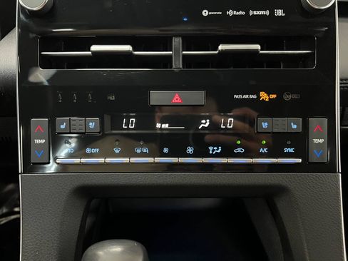 Used 2021 Toyota Avalon Limited w/ Advanced Safety Package FWD image 22