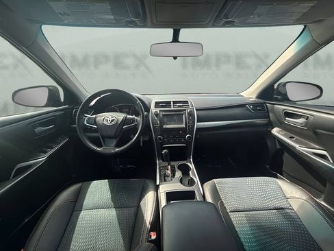 Used 2015 Toyota Camry SE FWD image 7