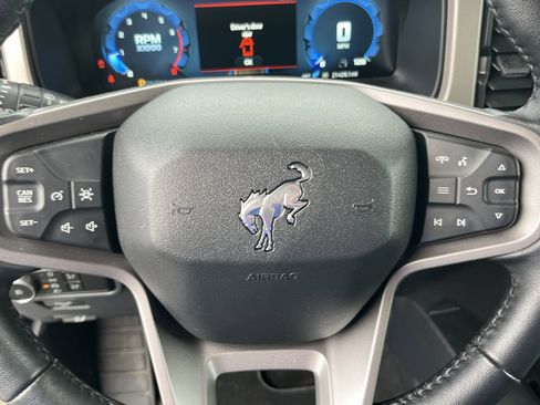 Used 2025 Ford Bronco Outer Banks image 16
