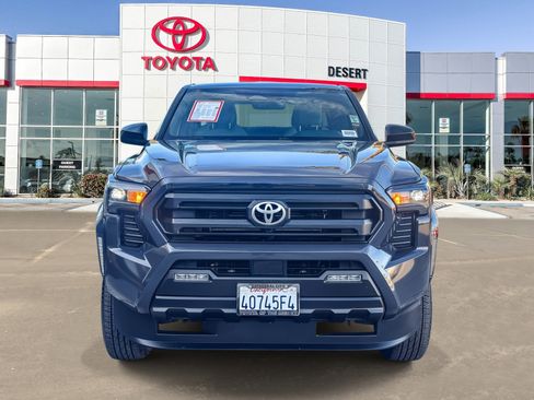 Certified 2025 Toyota Tacoma SR5 image 2