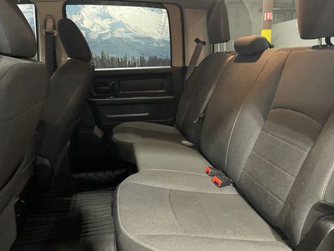 Used 2021 RAM 1500 Tradesman w/ SXT Plus Group AWD/4WD image 17