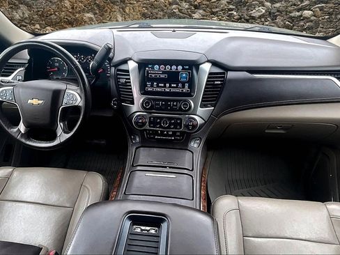 Used 2018 Chevrolet Tahoe Premier image 15