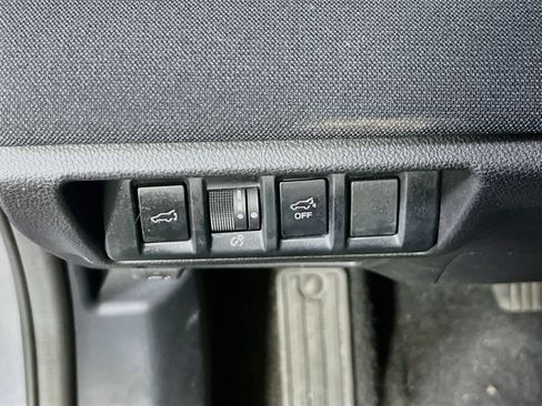 Used 2023 Subaru Outback Premium AWD/4WD image 10