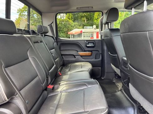 Used 2018 Chevrolet Silverado 1500 High Country AWD/4WD image 26