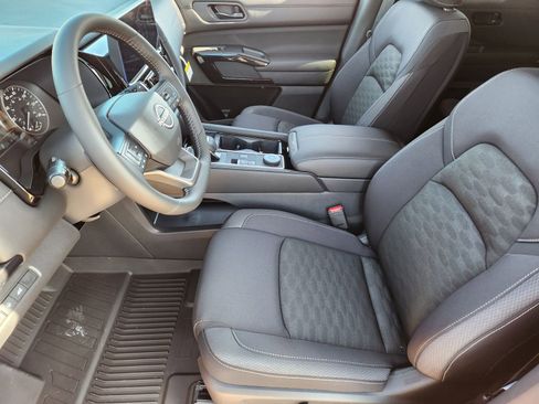 New 2026 Nissan Pathfinder SV image 13