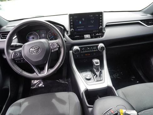 Used 2022 Toyota RAV4 SE w/ Convenience Package AWD/4WD image 20