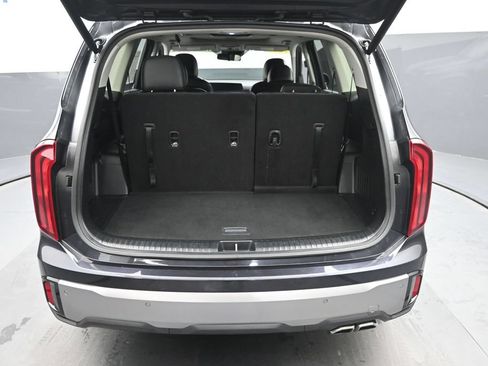 Used 2025 Kia Telluride S AWD/4WD image 11