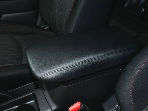 Used 2025 Mitsubishi Outlander Sport LE AWD/4WD image 33