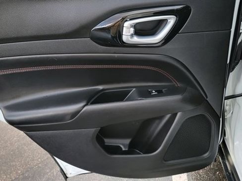 Used 2024 Jeep Compass Trailhawk image 43