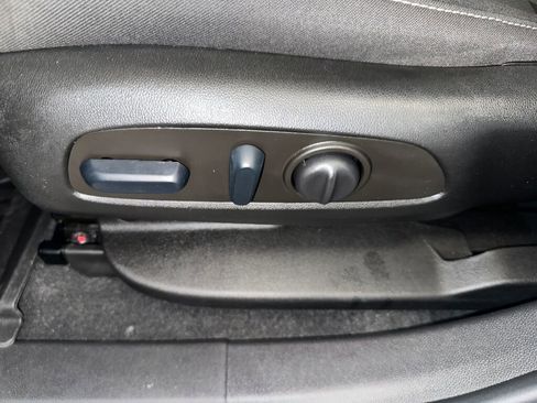 Used 2023 Chevrolet Blazer LT w/ Driver Confidence Package image 3