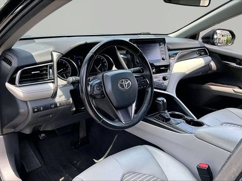 Used 2021 Toyota Camry SE FWD image 14