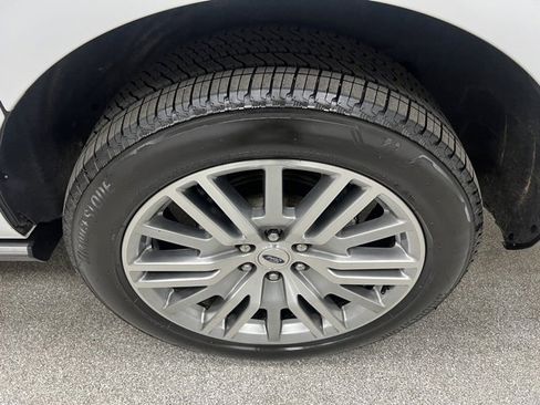 Used 2024 Ford Expedition Max Limited image 16