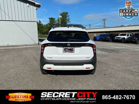 Used 2026 Nissan Kicks SV w/ Charging Package AWD/4WD image 6