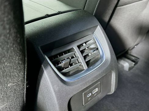 Used 2024 Chevrolet Blazer LT w/ Convenience Package image 32