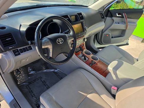 Used 2009 Toyota Highlander Limited AWD/4WD image 15