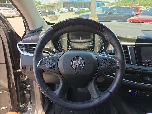 Used 2021 Buick Enclave Avenir w/ Avenir Technology Package FWD image 30