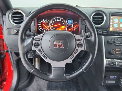Used 2009 Nissan GT-R Premium image 18