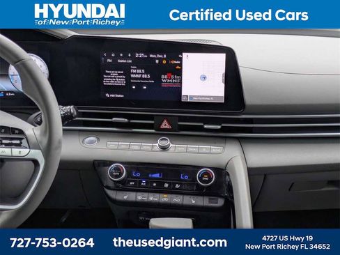 Used 2023 Hyundai Elantra SEL w/ Convenience Package image 17