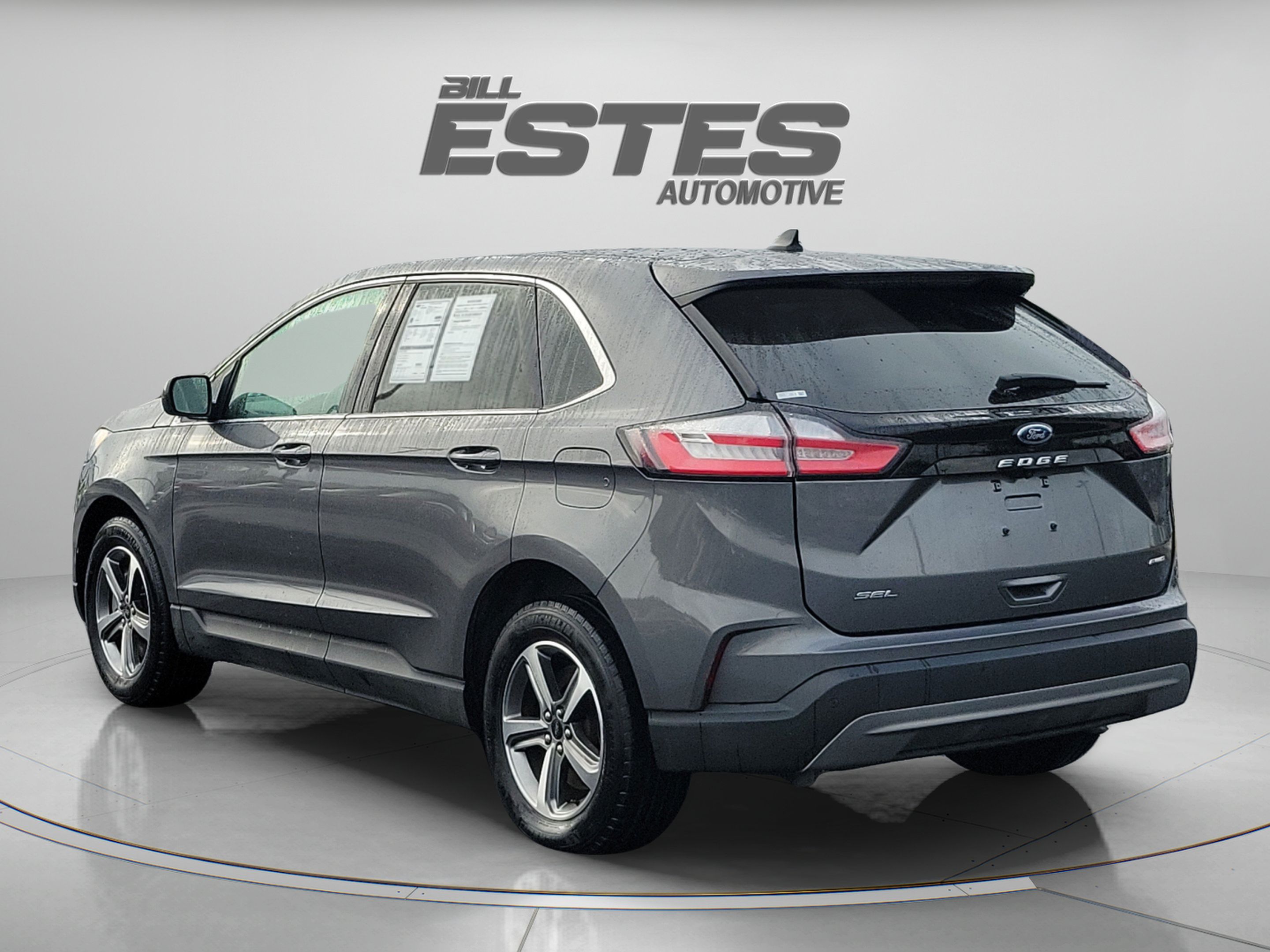 Used 2024 Ford Edge SEL w/ Convenience Package AWD/4WD image 2