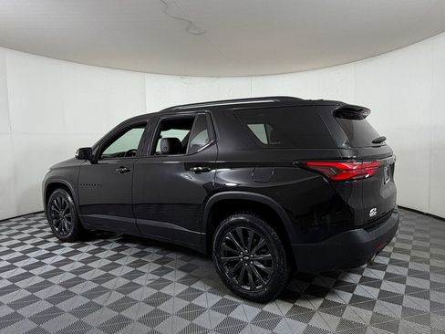 Used 2023 Chevrolet Traverse RS AWD/4WD image 3