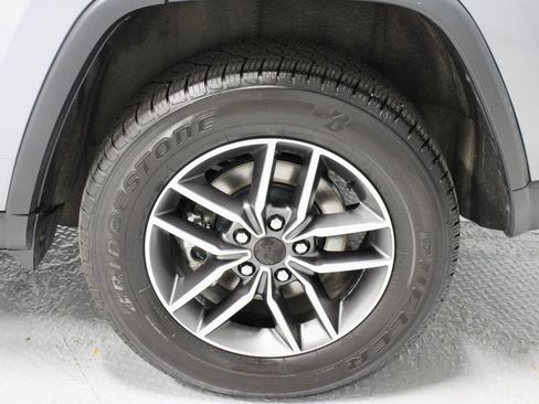 Used 2021 Jeep Grand Cherokee Limited AWD/4WD image 20