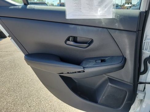 Used 2024 Nissan Sentra S FWD image 15
