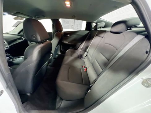 Used 2022 Chevrolet Malibu LT image 28