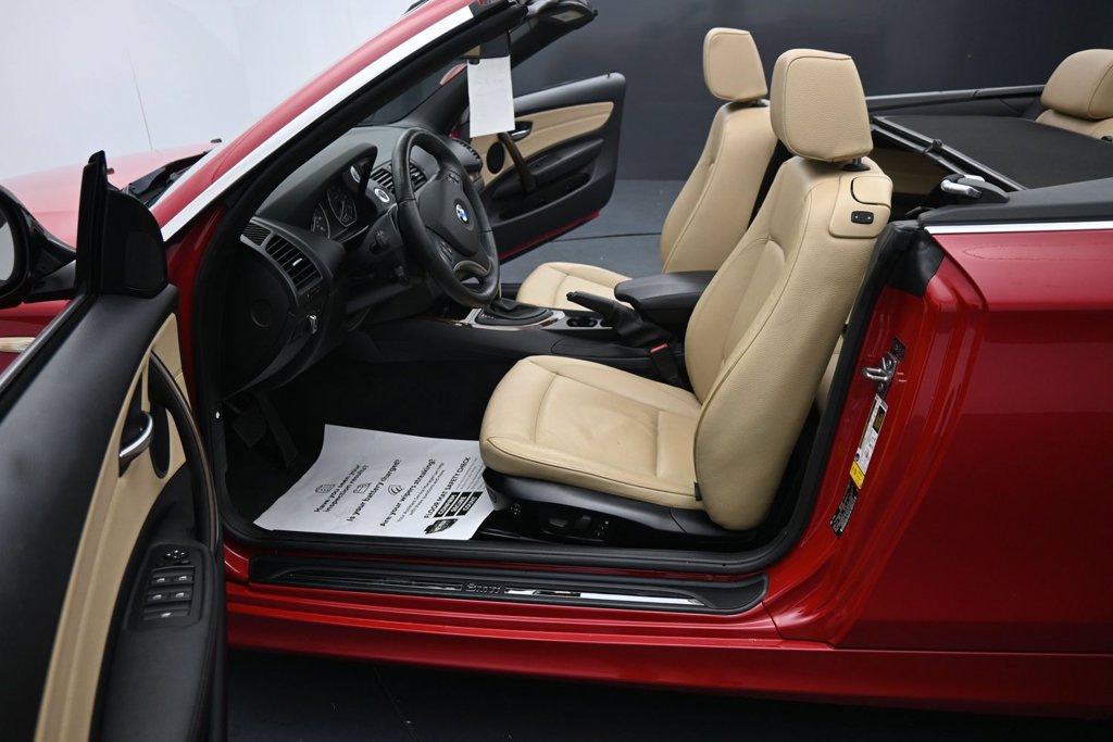 Used 2012 BMW 128i Convertible RWD image 15