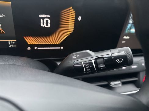 New 2025 Kia K4 LXS image 19