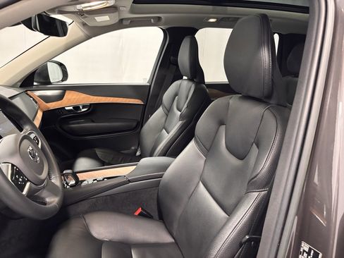 Certified 2023 Volvo XC90 B6 Plus w/ Protection Package Premier image 12