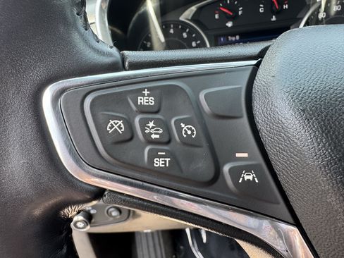 Used 2020 Chevrolet Equinox LT FWD image 31