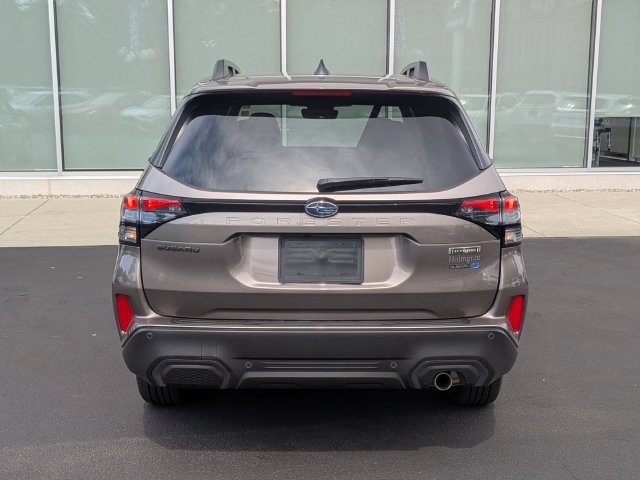 Used 2025 Subaru Forester Limited AWD/4WD image 4