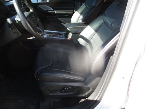 Used 2020 Ford Explorer ST w/ Premium Technology Package image 23