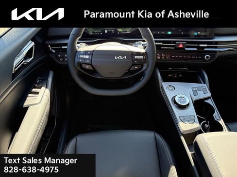 New 2026 Kia Sportage EX w/ EX Panoramic Sunroof Package image 24