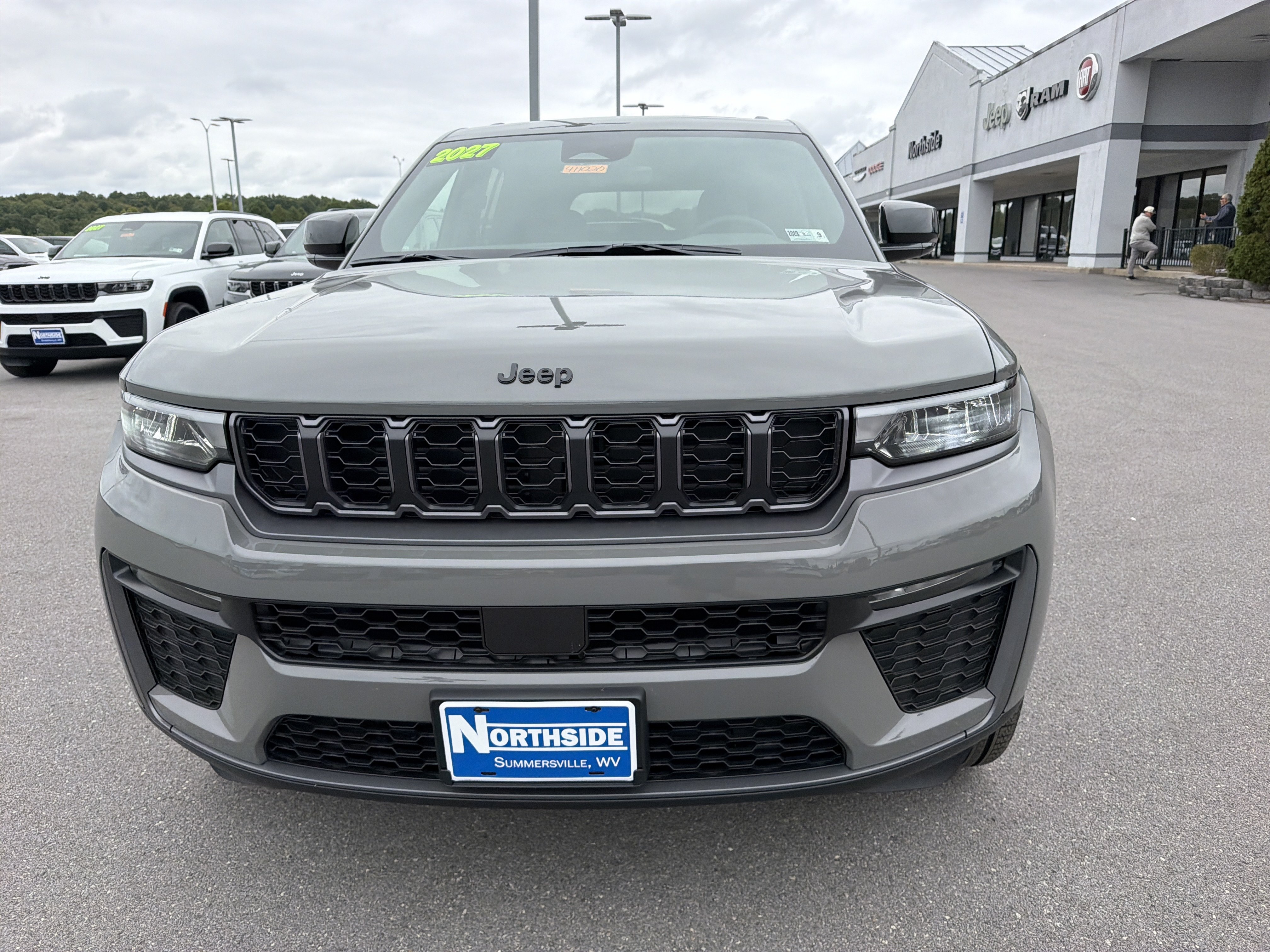 New 2027 Jeep Grand Cherokee Limited w/ Limited Altitude Package AWD/4WD image 5