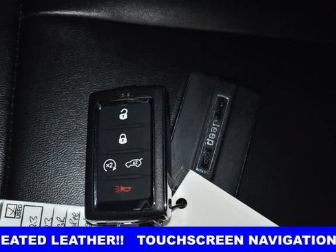 Used 2023 Jeep Grand Cherokee Limited AWD/4WD image 34