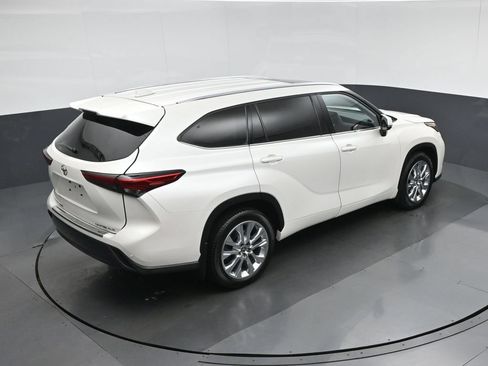 Used 2021 Toyota Highlander Limited AWD/4WD image 74