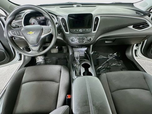 Used 2024 Chevrolet Malibu LT FWD image 15